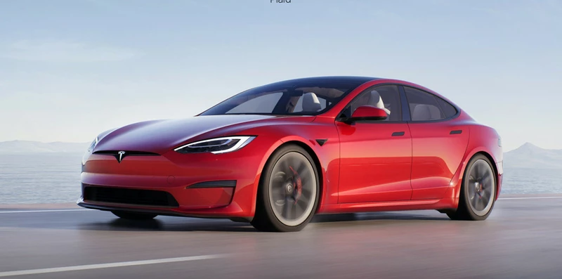 Shown are the 2021 variants of the Tesla Model S and Model X, an aviation spoke steering wheel, and plaid.