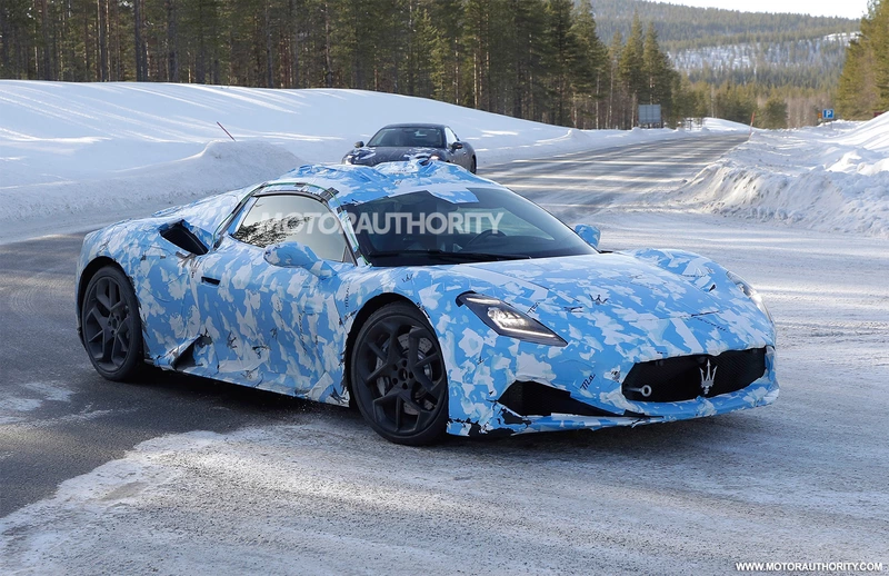 Spy shots of the 2023 Maserati MC20 convertible: the convertible supercar is here!