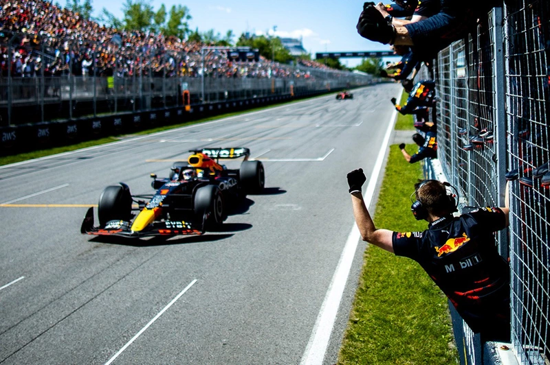 Verstappen won the Formula One Canadian Grand Prix ahead of Sainz