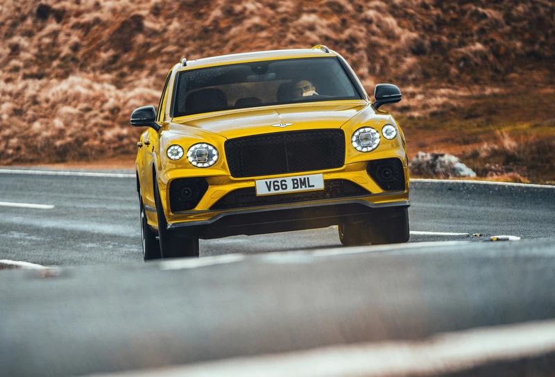 2023 Bentley Bentayga Hybrid adds "S" and "Azure" grades