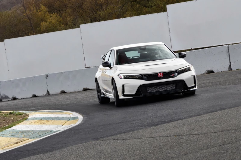 2023 Honda Civic Type R, Z06 strapped to the dyno and Lucid Gravity: The Week in Reverse