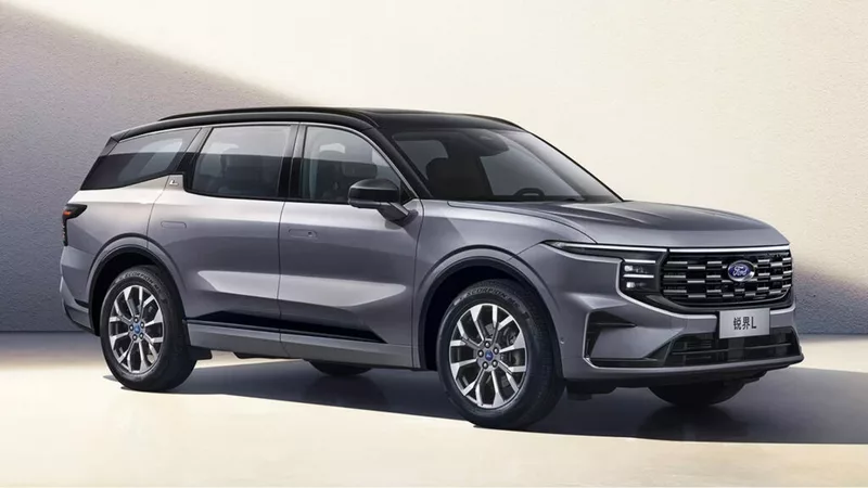 Ford Edge launches long-wheelbase model for China.