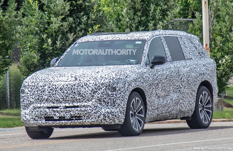 2025 Cadillac 3-row electric mid-size SUV Spy Shot