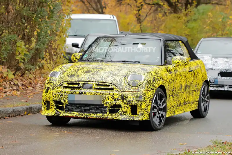 2025 Mini John Cooper Works Convertible captured on video.